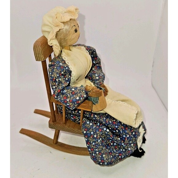 Vintage Ozark Dolls Corn AUNT DULCIE In Rocking Chair Walnut Head Folk Art - Picture 3 of 15